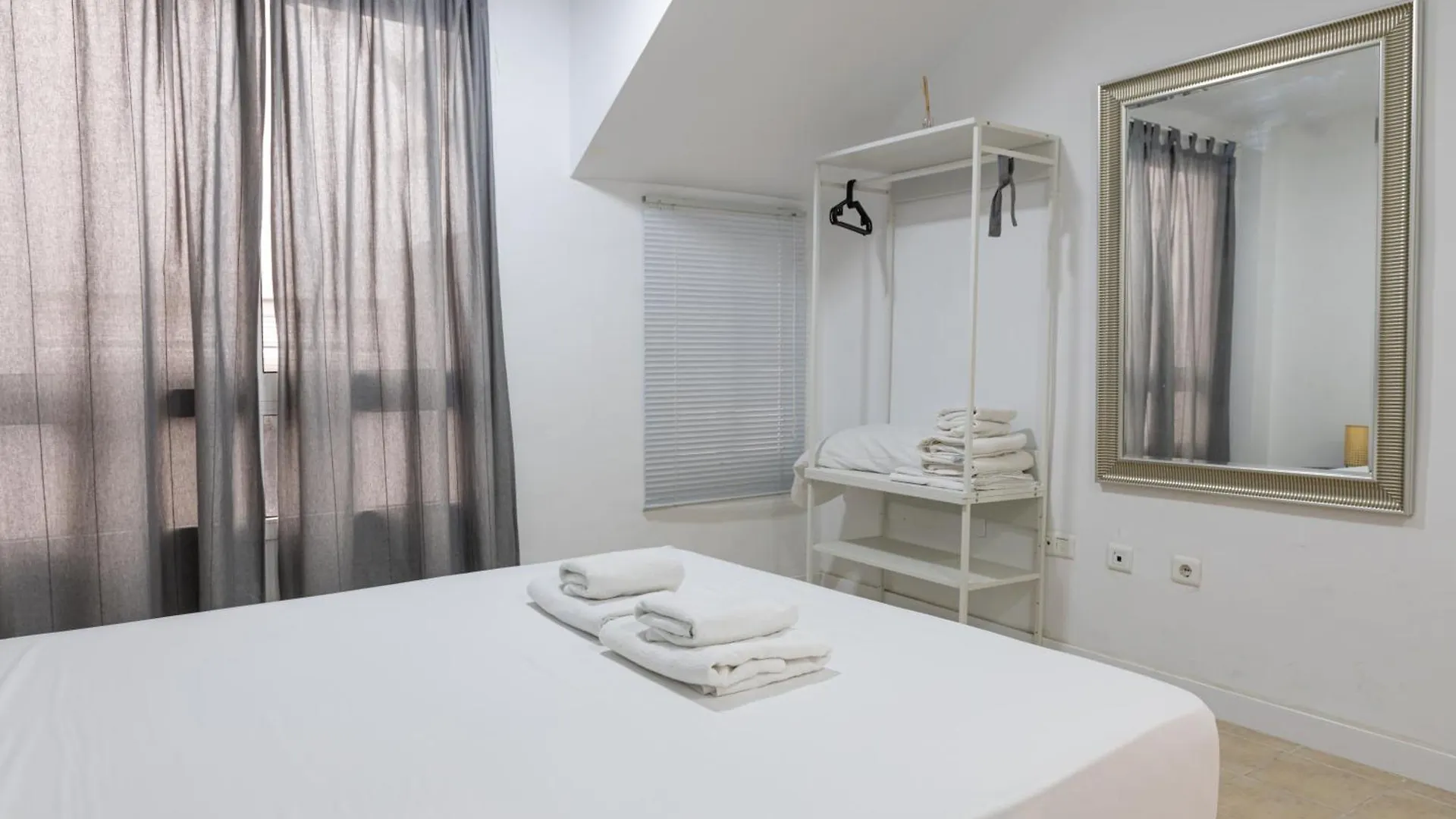Picasso Corner Premium Homes Malaga 0*,